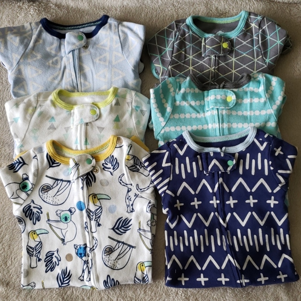 6 cloud island NB Sleepsuits
